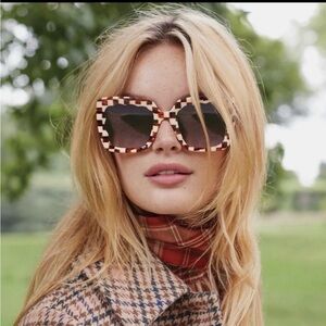 KREWE ELIZABETH | CAFFE